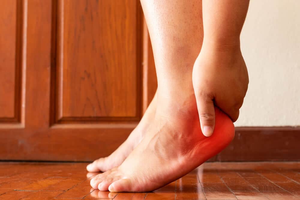 The Connection Between Flat Feet And Plantar Fasciitis Feet First Clinic