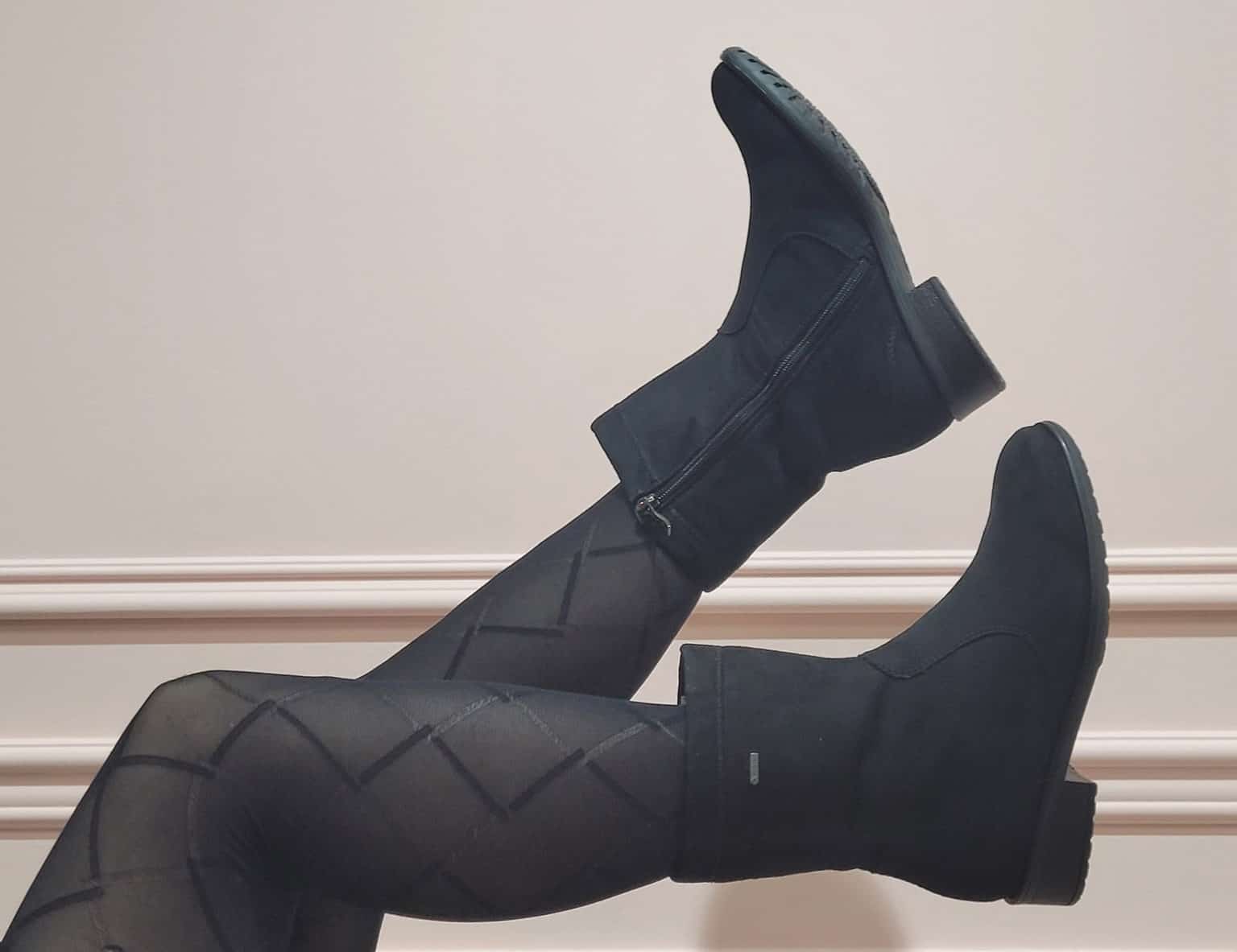 Tips To Keep Your Feet Dry In Wet Weather Feet First Clinic