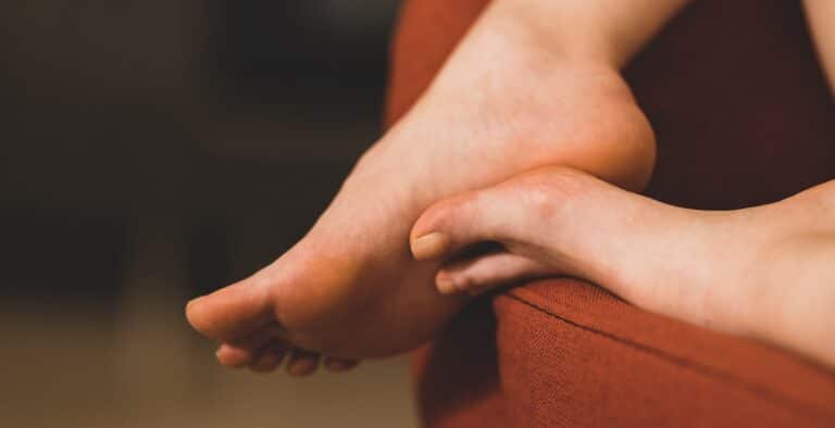 Foot Arch Pain Causes And Treatments1 768x394 