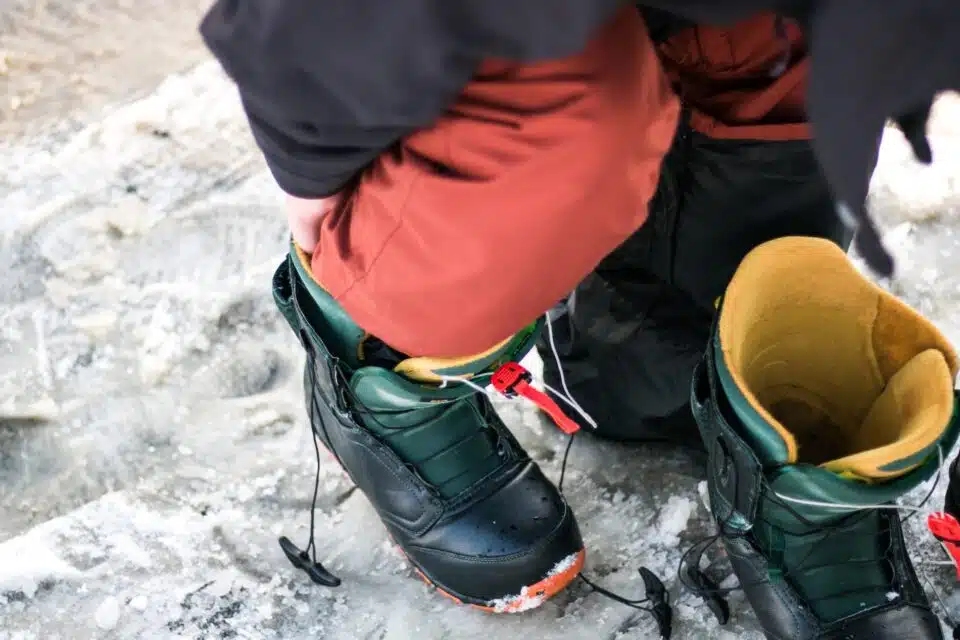 Foot Care Essentials for Winter Athletes: Boosting Performance and Preventing Injuries