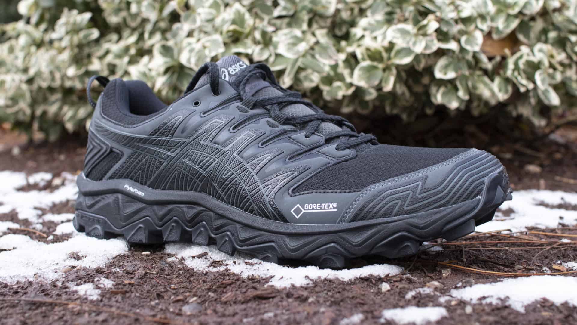 asics winter running shoes