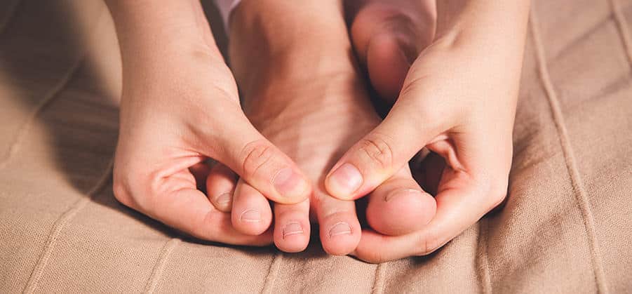 blog-20200203-at-home-diabetic-footcare-01