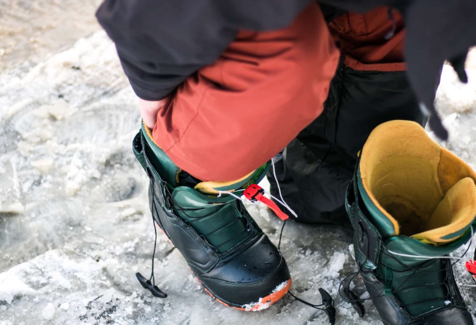 Foot Care Essentials for Winter Athletes: Boosting Performance and Preventing Injuries