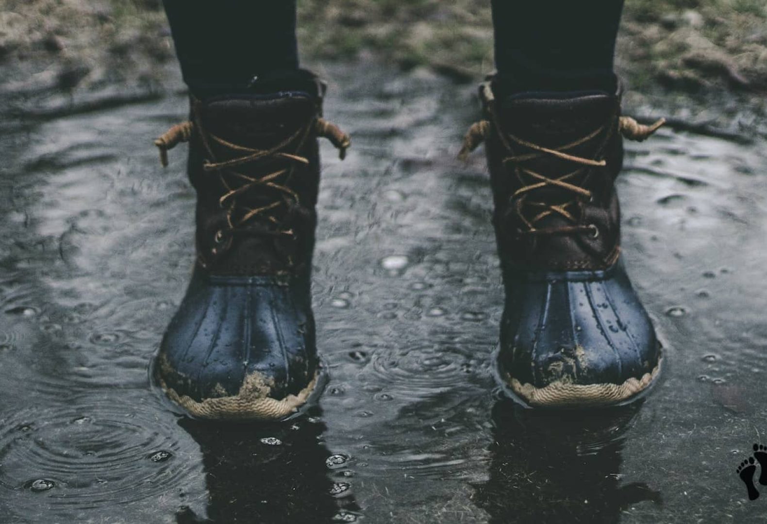 Tips To Keep Your Feet Dry In Wet Weather