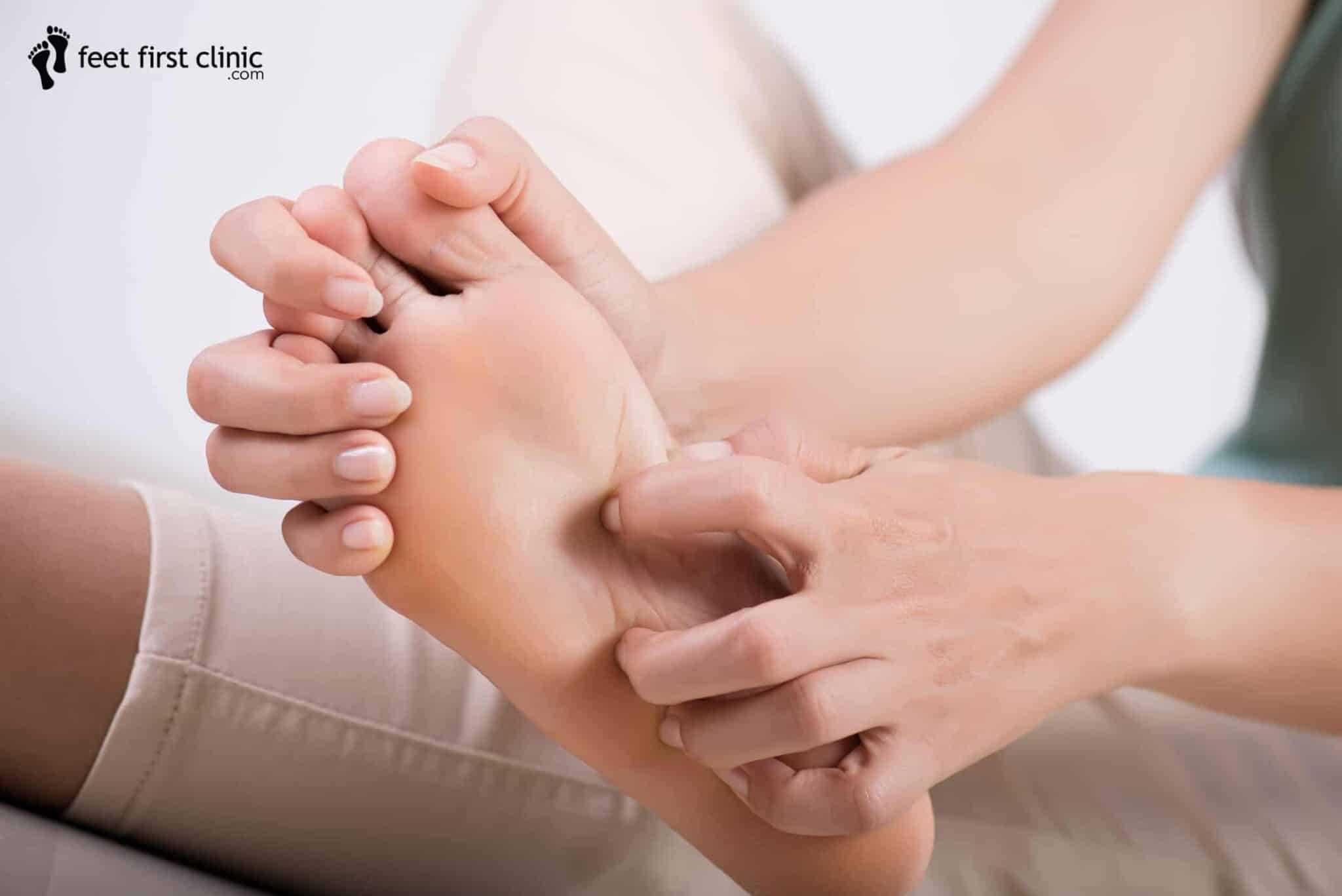 Yoga Sports GYM Five Toe Separator Socks Alignment Pain Health Massage  Socks, Prevent Foot Cramps, One Pair
