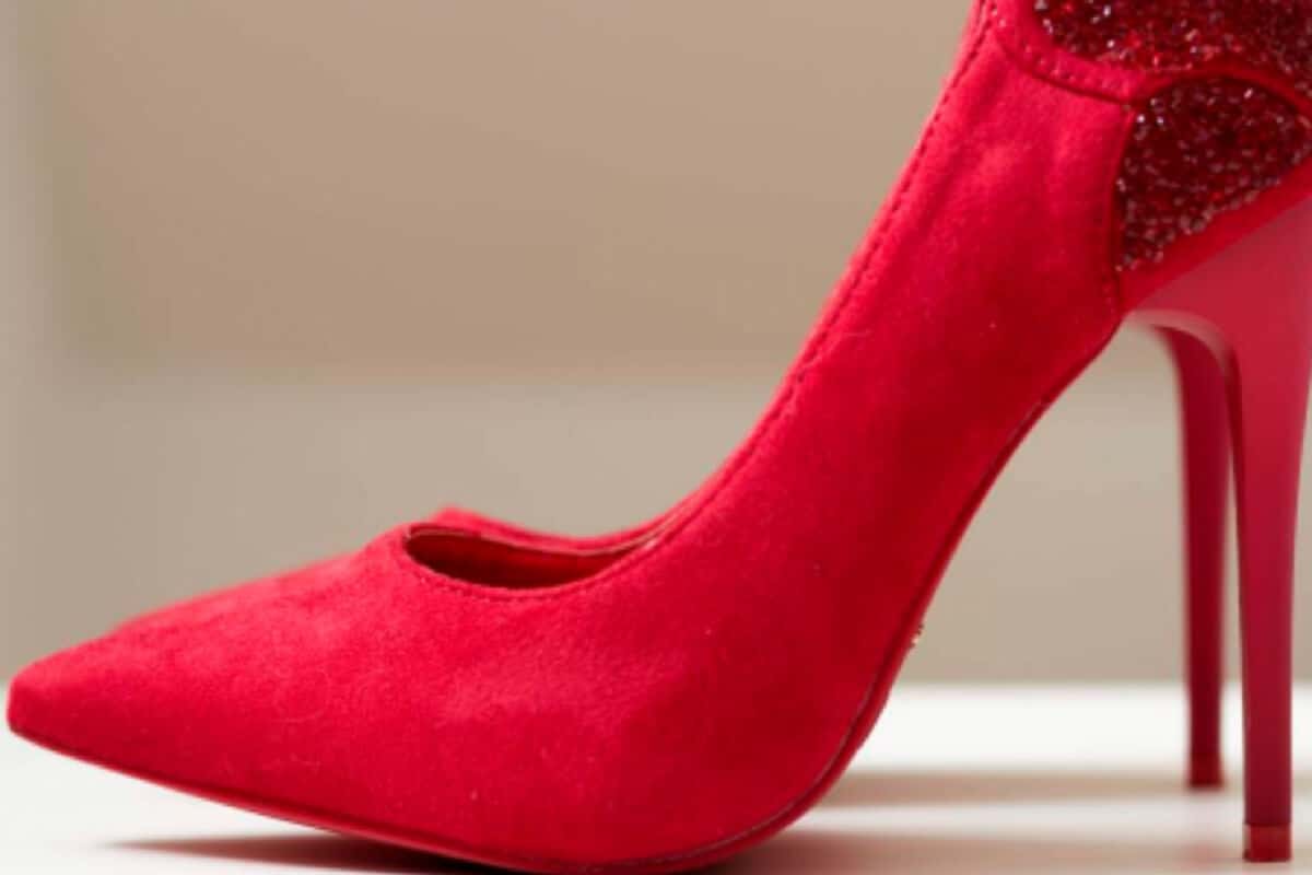 Wearing High Heels All of the Time Is Hard on your Body - Feet First Clinic